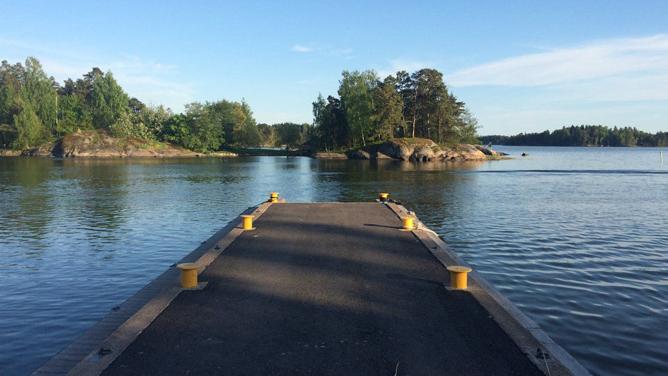 Atol Aurora commuting to Saimaa Lake